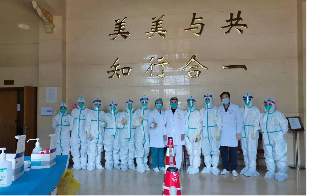 共克时艰 | “校园大白”,好样的!